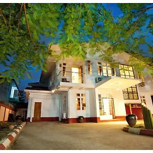 https://thanlwin-guest-house.yangonhotels.org